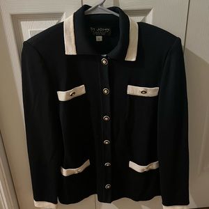 Preowned knit size 6